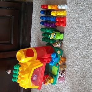 2000s Mega Bloks Musical Farm
